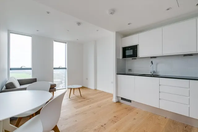 Wood Lane, White City, W12, photo 2