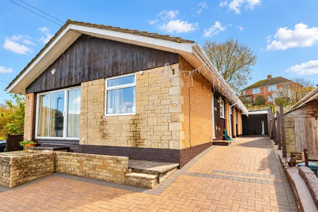 St. Brannocks Close, Barry, CF62, photo 1