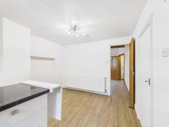 Bogthorn, Oakworth, BD22, photo 3
