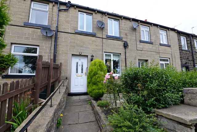 Bogthorn, Oakworth, BD22, photo 1