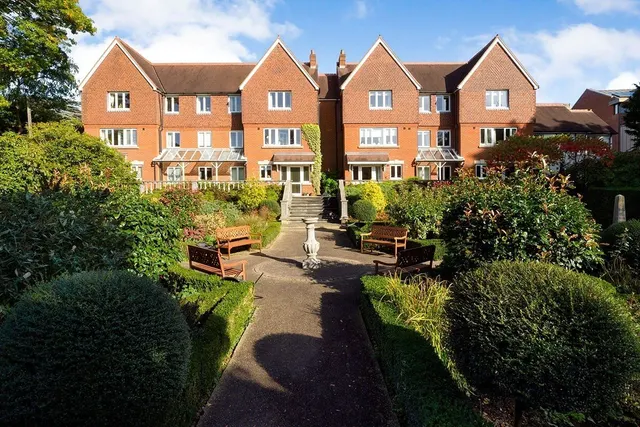 Bishops Down Road, Tunbridge Wells, TN4, photo 1