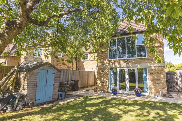Ditton Road, Datchet, Slough, SL3 9LR, photo 1