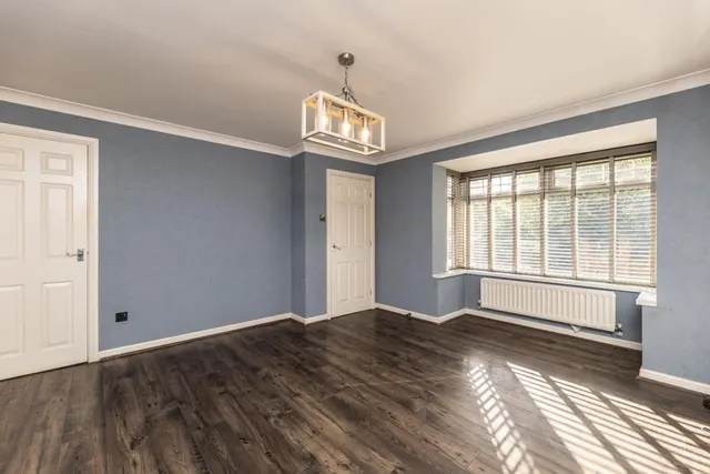 Greenbank Close, Whitwood, WF10, photo 3