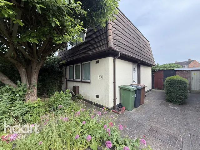 Woodhall Drive, Lincoln, LN2, photo 1