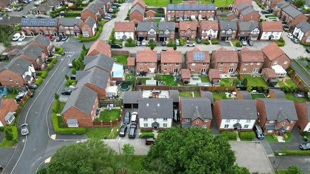Photo 3 — Hive Lane, STOCKPORT, Cheshire, SK2