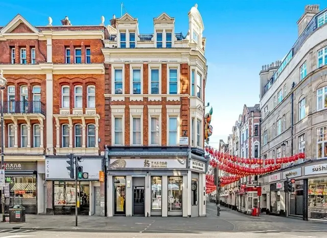 Shaftesbury Avenue, Fitzrovia & Covent Garden, W1D, photo 1