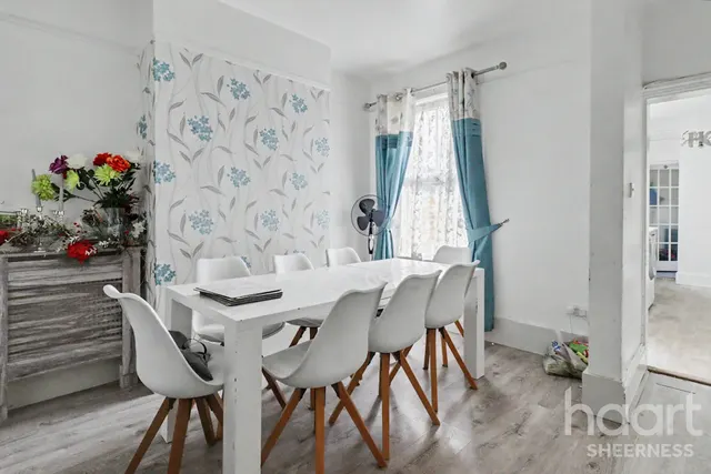 Alexandra Road, Sheerness, ME12, photo 2