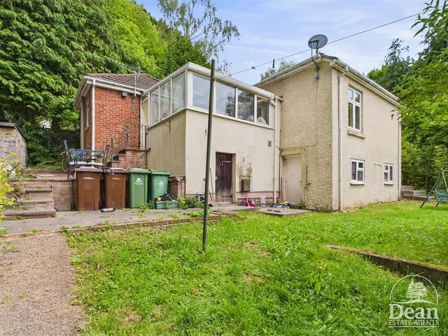 Photo 2 — Velthouse Lane, Longhope