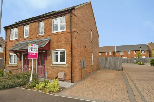 Wright Court, Coningsby, LINCOLN, photo 1