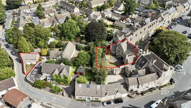 The Square, Stow on the Wold, GL54, photo 1