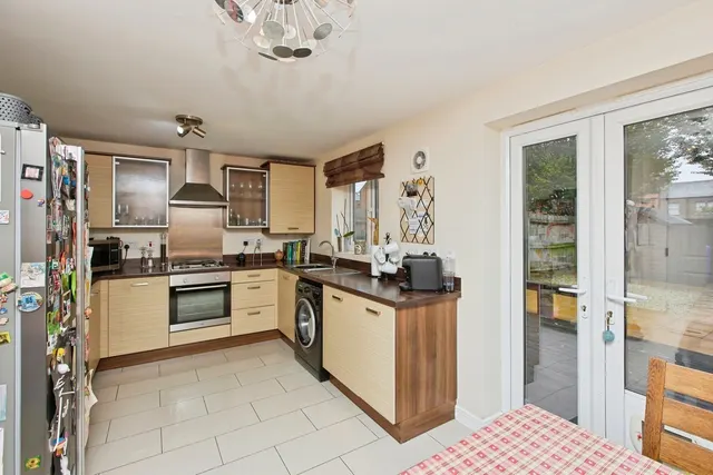 Bridgewater Road, Burton-on-Trent, DE14, photo 3