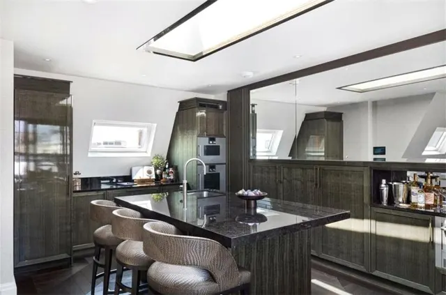 Prince of Wales Terrace, Kensington, W8, photo 2