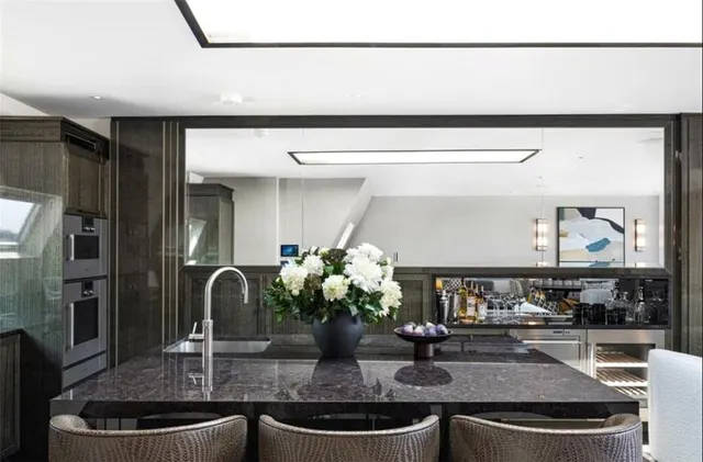 Prince of Wales Terrace, Kensington, W8, photo 3
