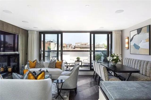 Prince of Wales Terrace, Kensington, W8, photo 1