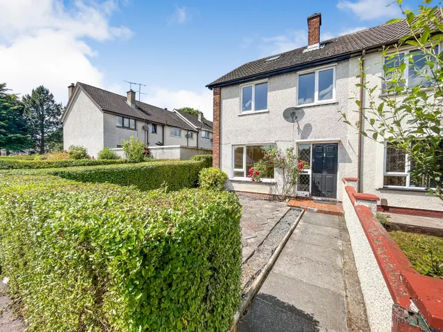 Hertford Crescent, Lisburn, BT28, photo 1