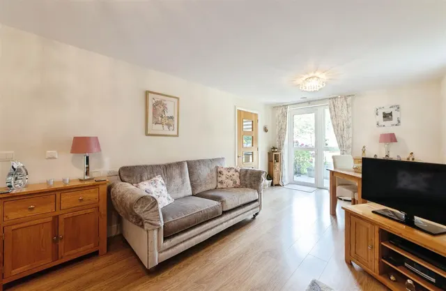 Stratford Road, Shirley, B90, photo 3