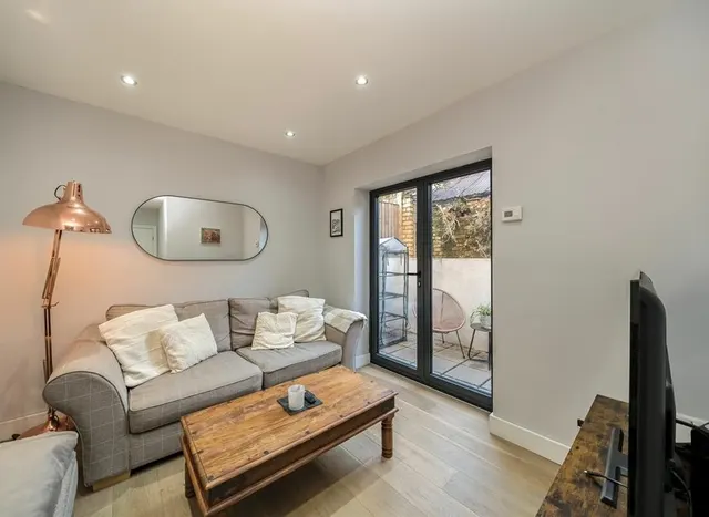 Photo 2 — Firs Close, Honor Oak, SE23