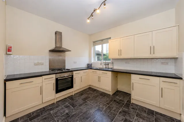 Victoria Avenue, Llandudno, LL30, photo 2
