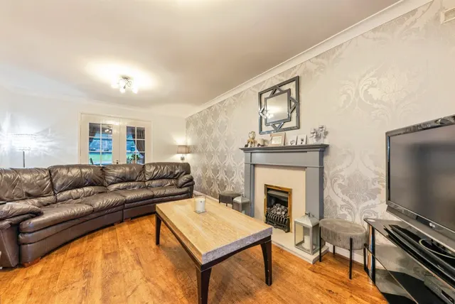 Sunningdale, Grantham, NG31, photo 2