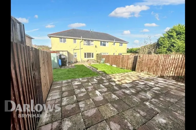 Twyncynghordy Place, Brynmawr, photo 2