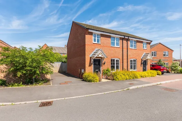 De Stretford Drive, Bishops Tachbrook, photo 1