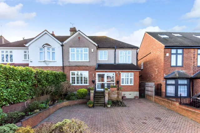 Eltham Hill, London, photo 1