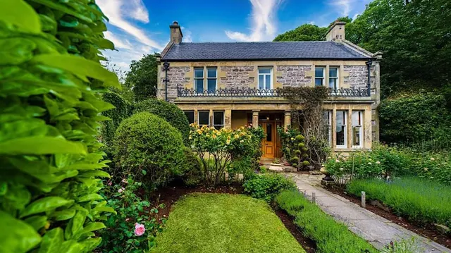 Laurel Bank, 11 St. Leonards Road, Forres, Moray, IV36 1DN, photo 1