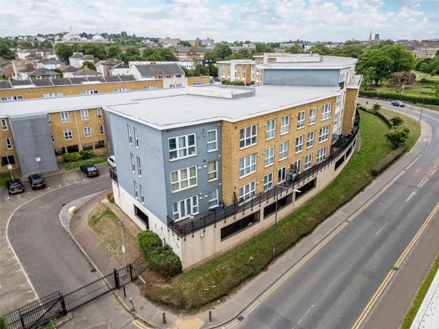 Romulus Road, Gravesend, DA12, photo 3