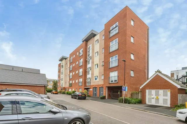 Marquess Drive, Bletchley, Milton Keynes, MK2, photo 1
