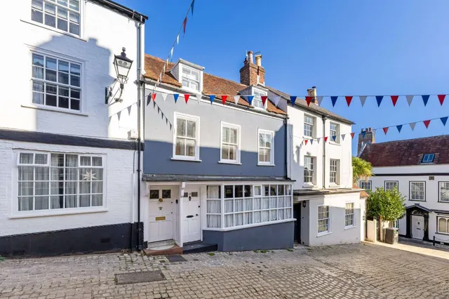 Quay Hill, Lymington, SO41, photo 1