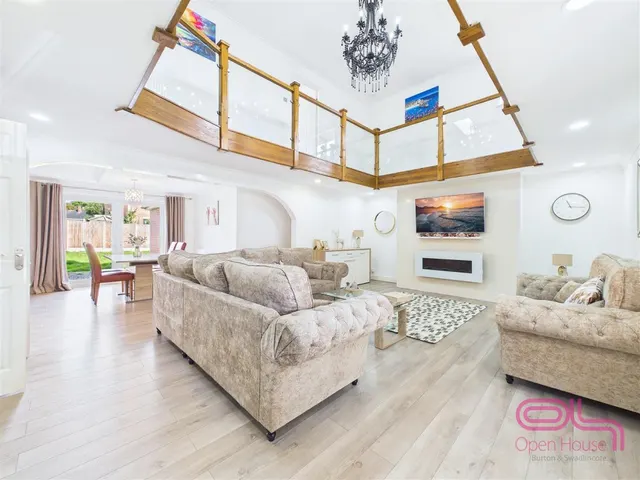 Alma Road, Swadlincote, DE11, photo 1