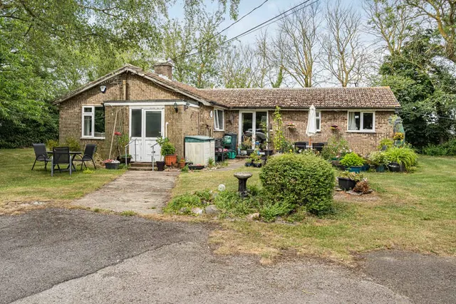 Sapley Road, Kings Ripton, PE28, photo 1