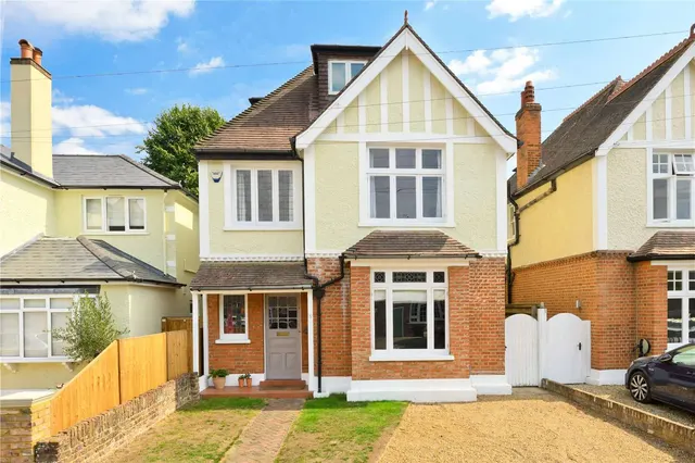 Grove Road, East Molesey, Surrey, KT8 9JS, photo 1
