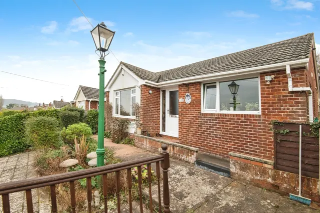 Woodleigh Close, Exeter, photo 1
