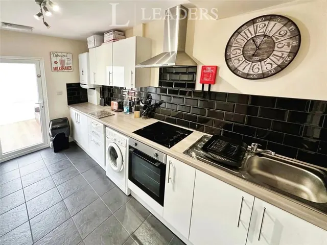 Birch Avenue, Skellow, DN6, photo 2