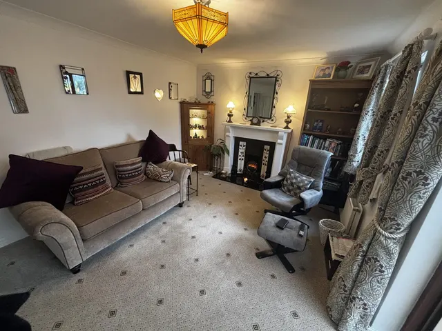 Howe Bank Close, Kendal, LA9, photo 3