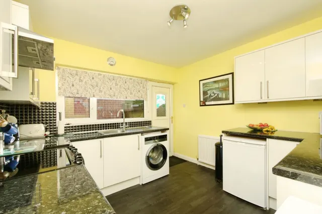 Durlston Drive, Strensall, YO32, photo 3
