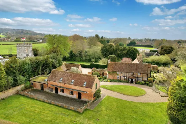 Buckland, Aylesbury, HP22, photo 3