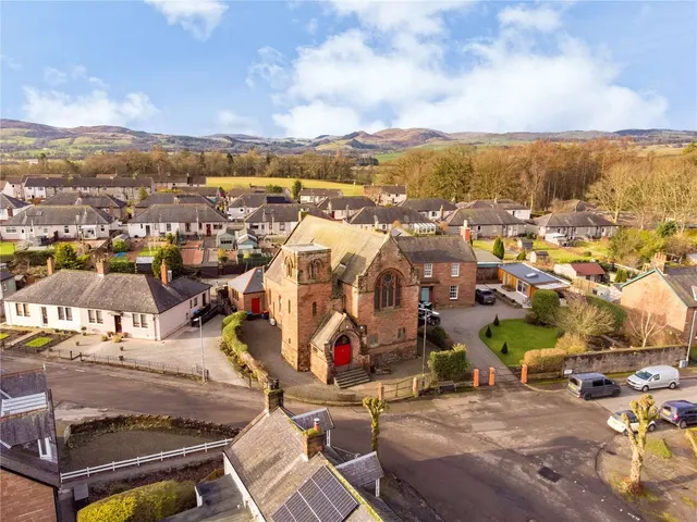 Photo 3 — Zitan, Townhead Street, Thornhill, Dumfries and Galloway, DG3 5NW