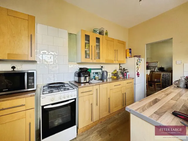 Photo 3 — Sandringham Avenue, Rhyl, Denbighshire, LL18 1NL