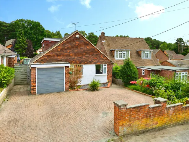 College Road, College Town, Sandhurst, Berkshire, GU47 0RQ, photo 1