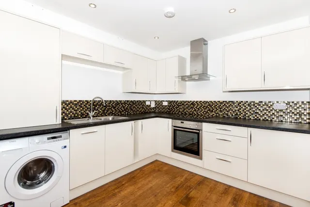 Headington Road, Headington, OX3, photo 2