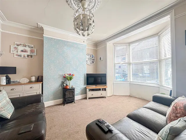 Photo 2 — Grosvenor Road, Portland, DT5 2BH