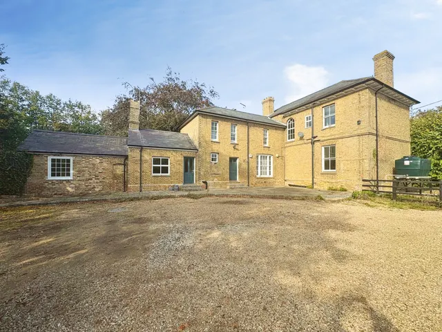 Little Raveley Huntingdon, PE28, photo 2