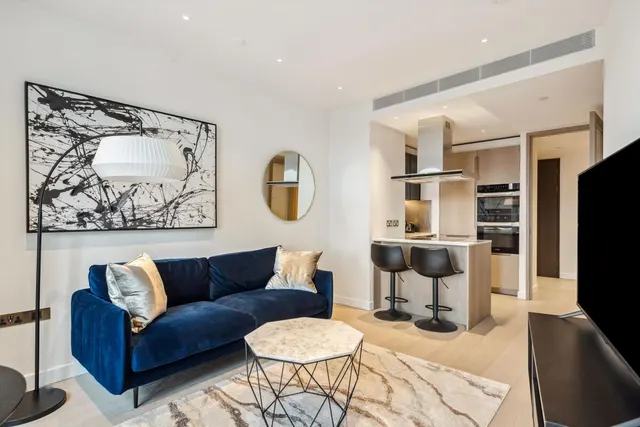 Nine Elms Lane, London, SW8, photo 2
