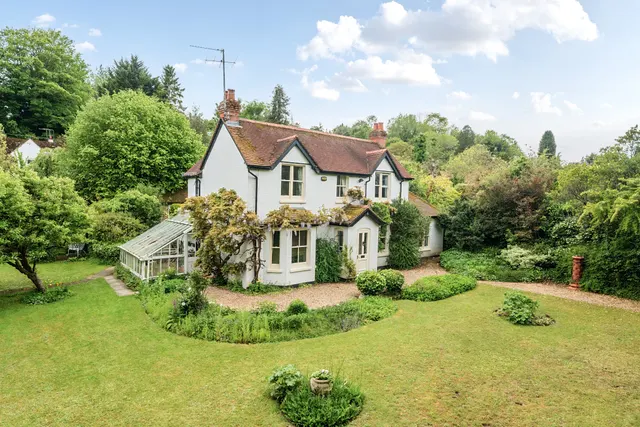 Dean Lane, Cookham Dean, Maidenhead, SL6, photo 1