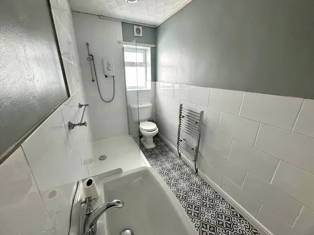 Ash Tree Apartments, CH44, photo 3