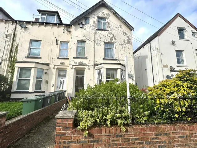 Ash Tree Apartments, CH44, photo 1
