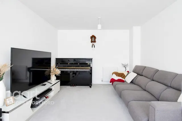 Davison Drive, Bishop's Stortford, CM23, photo 2