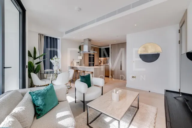 Nine Elms Lane, Nine Elms, SW8, photo 1